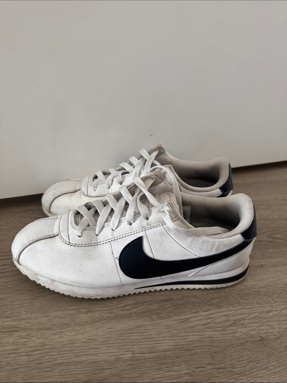 Nike White cortez
